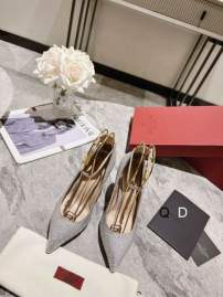 Picture of Valentino Shoes _SKUValentinosz35-40720253.5CMGDT0401